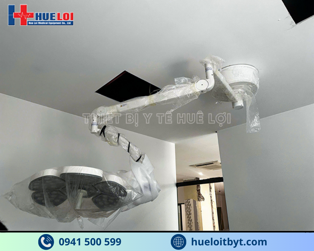 đèn phẫu thuật treo trần giá tốt