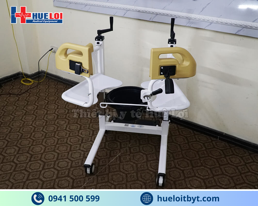 XE LĂN NÂNG HẠ BẰNG TAY QUAY ĐA NĂNG