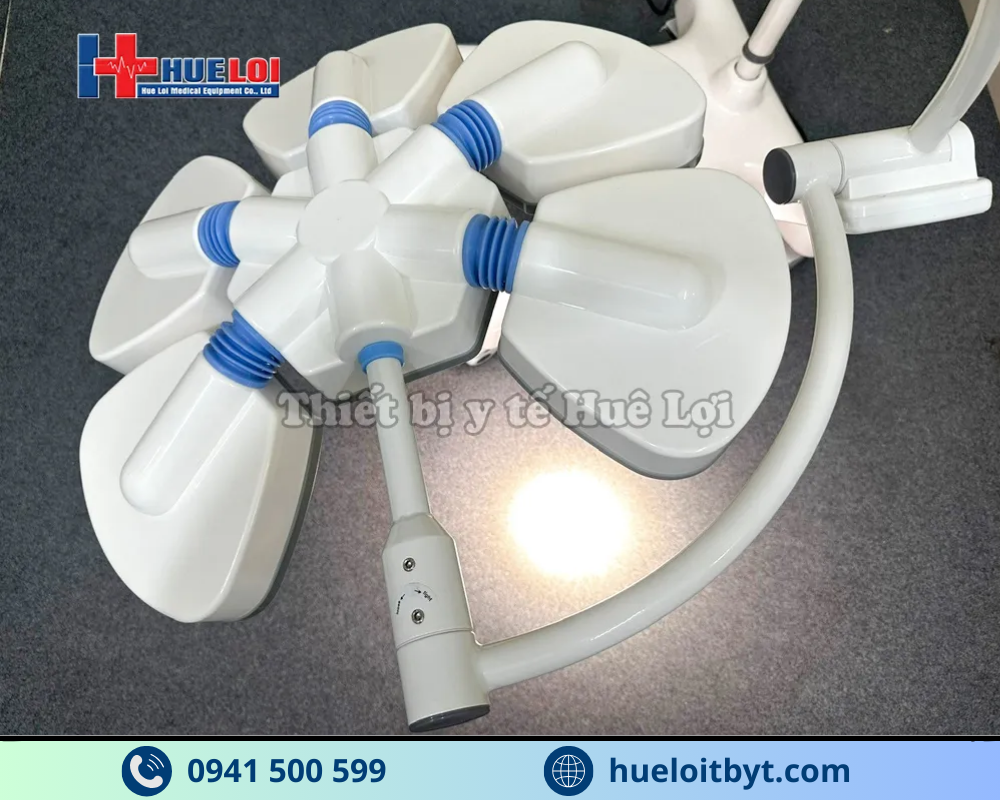 ĐÈN PHẪU THUẬT DI ĐỘNG KHÔNG HẮT BÓNG 5 CÁNH